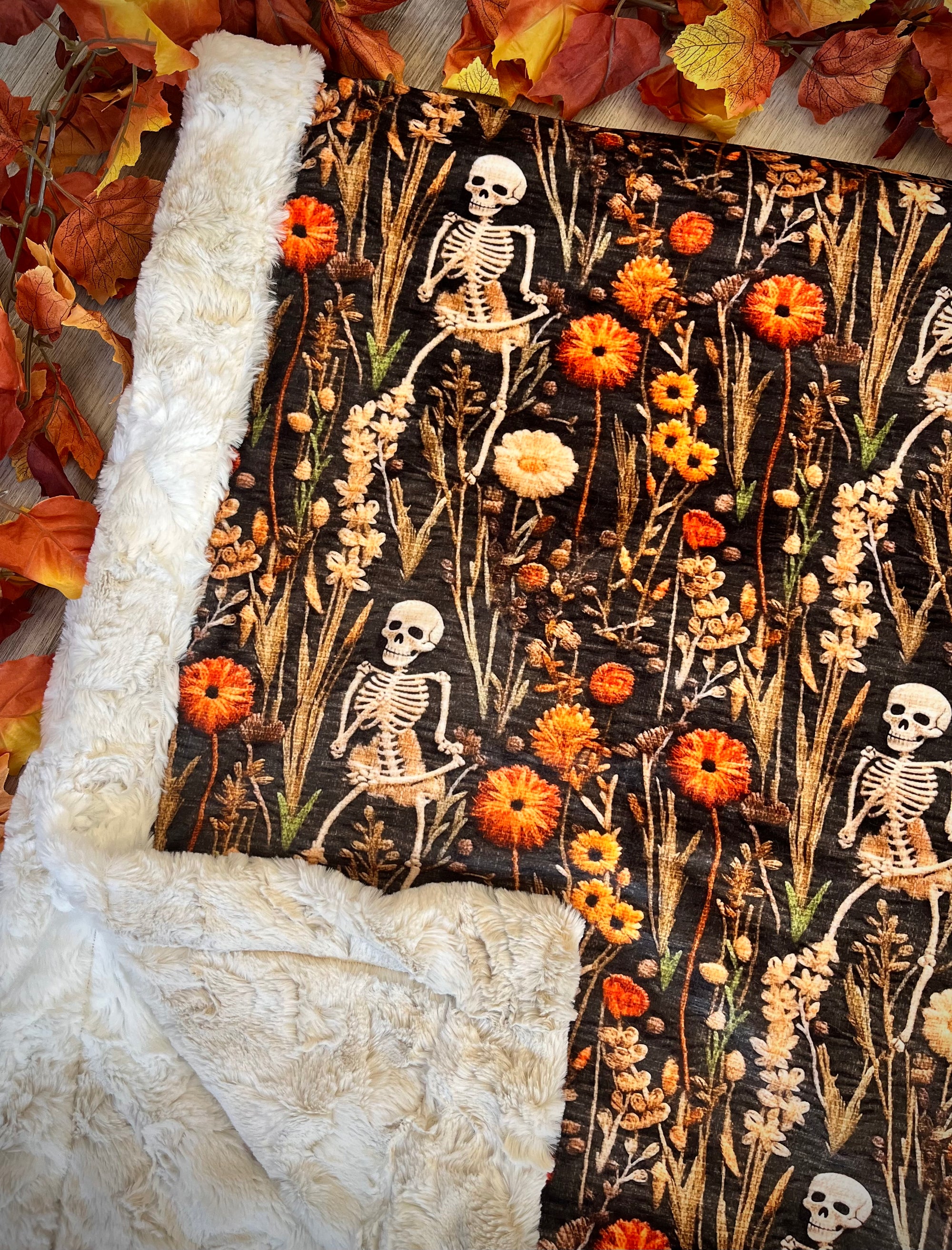 PRE ORDER - Textured Flowerdead