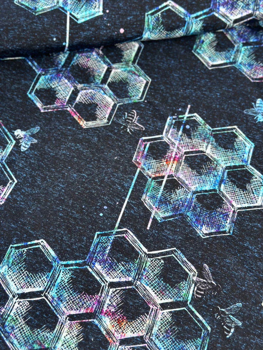 R57 * - Iridescent Honeycomb